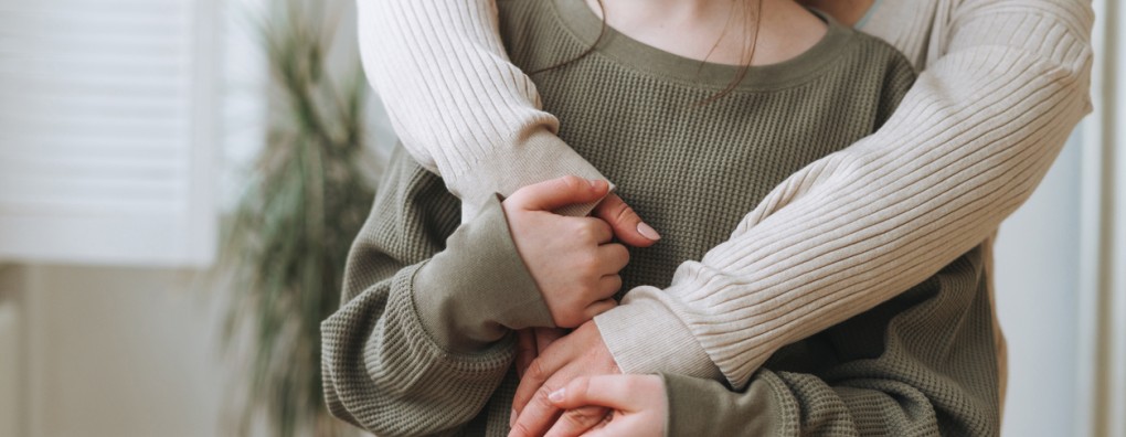 Haar dochter is thuis..