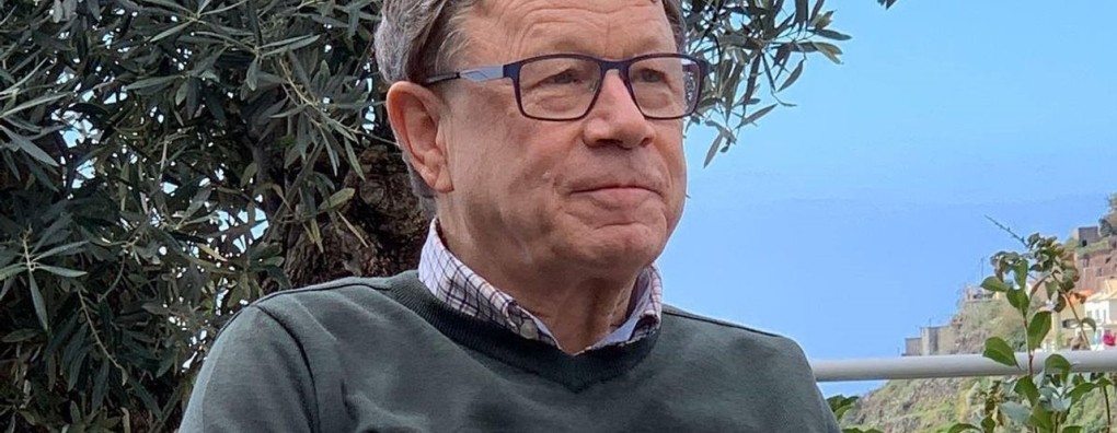 Manu Keirse houdt op 16 mei nieuwe voordracht bij Carend: 'Verlies van een ouder'