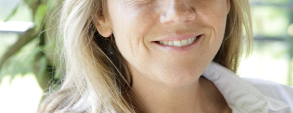 ‘Komen tot de kern van het leven, de essentie, kunnen mensen helaas pas echt goed wanneer alle ruis wegvalt‘. Interview met Patty Duijn.